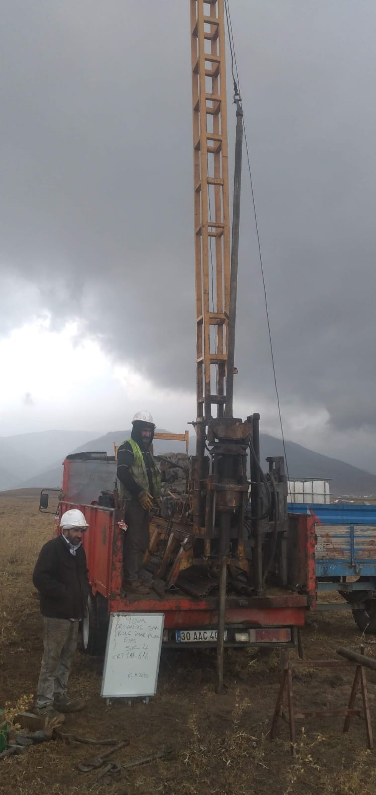 Abdurrahman Özdemir Su Kuyusu Açma Septik Sistem Kurulum Maden ve Etüt Sondaj Faaliyetleri 